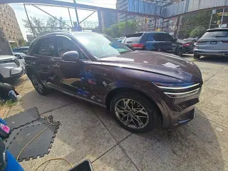 Genesis GV70 2023 AWD 2.5T Standard 4dr SUV