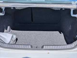 Volkswagen Jetta 2021 Línea R 4p Sedan 8A