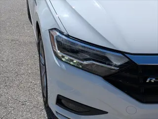 Volkswagen Jetta 2021 Línea R 4p Sedan 8A