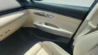 Genesis GV70 2023 AWD 2.5T Estándar 4p SUV