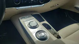 Genesis GV70 2023 AWD 2.5T Estándar 4p SUV