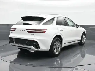 Genesis GV70 2022 AWD 2.5T Estándar 4p SUV