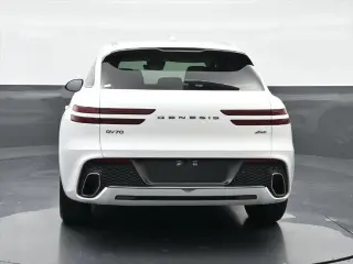 Genesis GV70 2022 AWD 2.5T Estándar 4p SUV