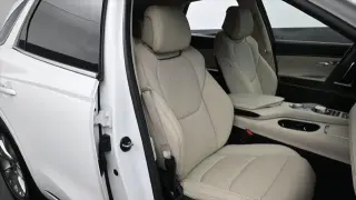 Genesis GV70 2022 AWD 2.5T Estándar 4p SUV