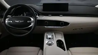 Genesis GV70 2022 AWD 2.5T Estándar 4p SUV