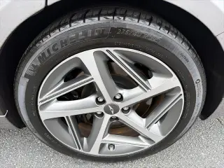 Genesis G80 2024 Tracción en las cuatro ruedas 2.5T 4p Sedan