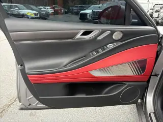 Genesis G80 2024 Tracción en las cuatro ruedas 2.5T 4p Sedan