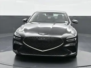Genesis G70 2023 3.3T Estándar 4p Sedán