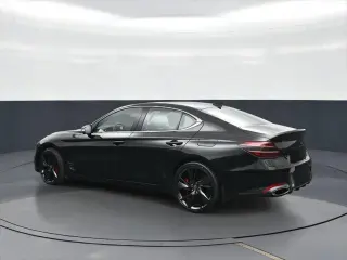 Genesis G70 2023 3.3T Estándar 4p Sedán
