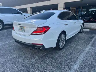 Genesis G70 2021 AWD 2.0T 4dr Sedán
