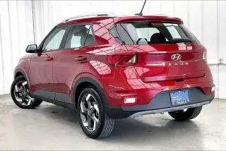 Hyundai VENUE 2025 SEL 4p Crossover