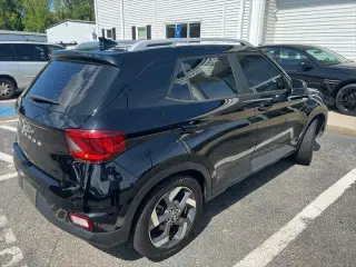 Hyundai VENUE 2022 SEL 4dr Crossover