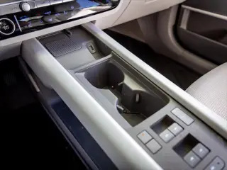 Hyundai IONIQ 6 2025 SEL 4dr Sedán