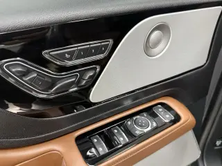 Lincoln Aviator 2023 AWD Reserve 4dr SUV