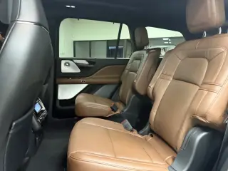 Lincoln Aviator 2023 AWD Reserve 4dr SUV