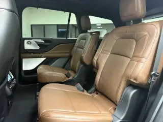Lincoln Aviator 2023 AWD Reserve 4dr SUV