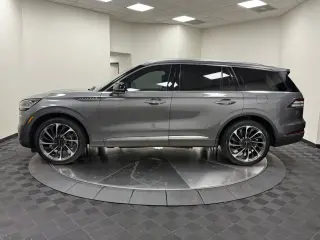 Lincoln Aviator 2023 AWD Reserve 4dr SUV