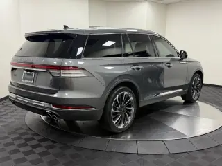 Lincoln Aviator 2023 AWD Reserve 4dr SUV