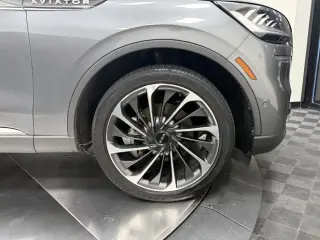Lincoln Aviator 2023 AWD Reserve 4dr SUV