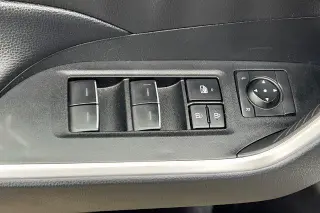 Toyota RAV4 Hybrid 2025 AWD XLE 4dr SUV