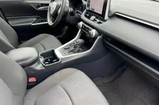 Toyota RAV4 Hybrid 2025 AWD XLE 4dr SUV