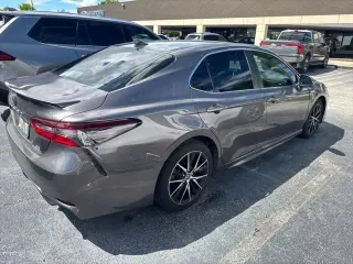 Toyota Camry Hybrid 2021 SE 4dr Sedan