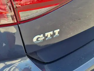 Volkswagen Golf GTI 2017 S 4dr Hatchback 6M