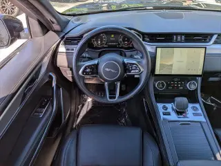 Jaguar F-PACE 2025 AWD P250 R-Dynamic S 4p SUV