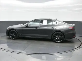 Genesis G70 2023 2.0T 4dr Sedán