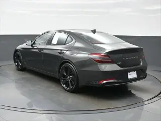 Genesis G70 2023 2.0T 4dr Sedán