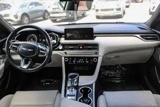 Genesis G70 2025 2.5T Estándar 4p Sedan