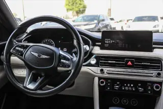 Genesis G70 2025 2.5T Estándar 4p Sedan
