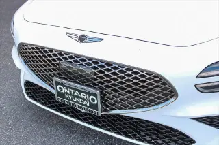 Genesis G70 2025 2.5T Estándar 4p Sedan