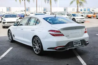Genesis G70 2025 2.5T Estándar 4p Sedan