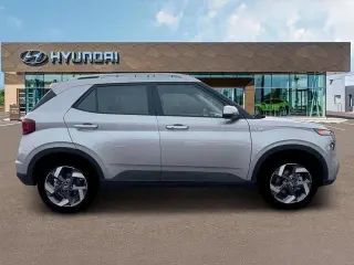 Hyundai VENUE 2026 SEL 4dr Crossover