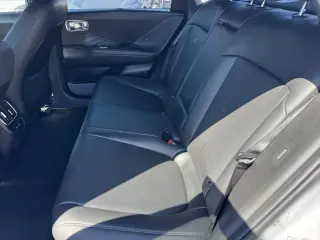 Hyundai IONIQ 6 2023 SEL 4p Sedan
