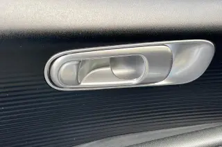 Hyundai IONIQ 6 2025 SE Standard Range 4dr Sedán