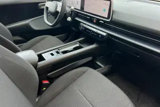 Hyundai IONIQ 6 2025 SE Standard Range 4dr Sedán