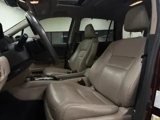 Honda Pilot 2022 Touring 4dr SUV con Asientos del Capitán Trasero
