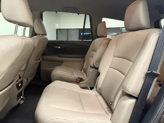 Honda Pilot 2022 Touring 4dr SUV con Asientos del Capitán Trasero