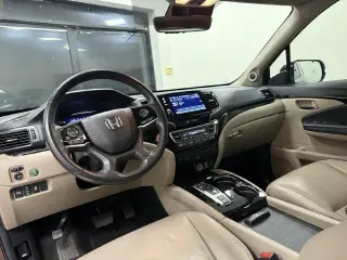 Honda Pilot 2022 Touring 4dr SUV con Asientos del Capitán Trasero