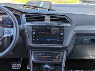 Volkswagen Tiguan 2023 SE R-Line Negro 4p SUV