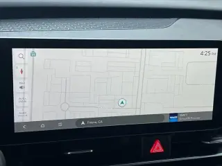 Kia Carnival Hybrid 2026 LXS 4dr Mini-Van