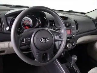 Kia Forte 2010 EX 4dr Sedan 5M