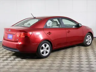 Kia Forte 2010 EX 4dr Sedan 5M
