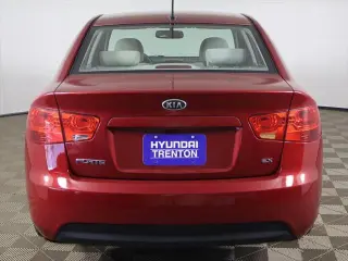 Kia Forte 2010 EX 4dr Sedan 5M