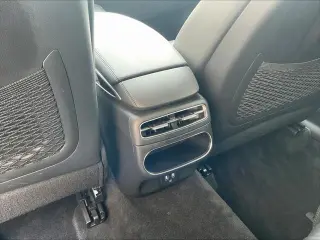 Genesis GV70 2025 AWD 2.5T Estándar 4p SUV