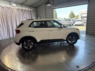 Hyundai VENUE 2023 SEL 4dr Crossover