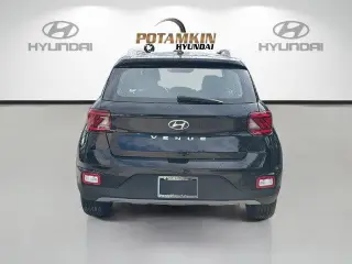 Hyundai VENUE 2025 SEL 4dr Crossover