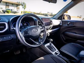 Hyundai VENUE 2024 Limited 4dr Crossover